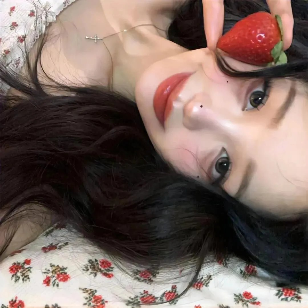 红色尾翼